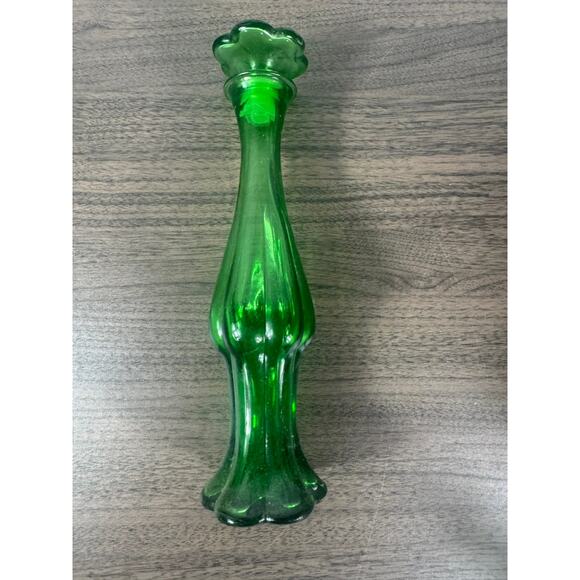 Vintage Avon Emerald Bud Vase Cologne Bottle Here’s My Heart Green Glass 1970s - Picture 1 of 3